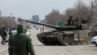 Armata ucraineană şi-a întărit sistemul de apărare din Mariupol, oraş asediat de ruşi mai bine de o lună de zile