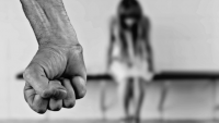 Peste 360 de bărbaţi şi 10 femei din R. Moldova, sancţionaţi pentru cazuri de violenţă în familie