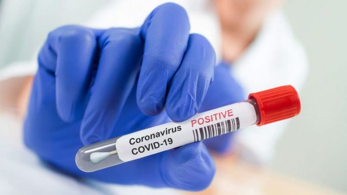 Administraţia pentru Alimente şi Medicamente a SUA a autorizat primul test de respiraţie pentru COVID-19