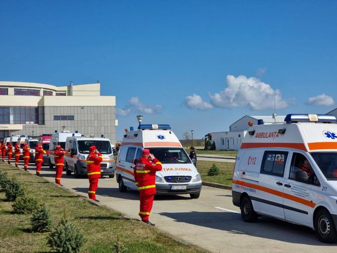 România a donat 11 ambulanţe serviciilor de urgenţă din Ucraina