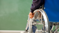 Mai puţin de 1% din secţiile de votare din R. Moldova sunt accesibile pentru persoane cu dizabilităţi