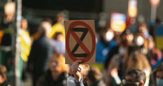 Lituania: Afişarea literei „Z” şi a altor simboluri ale invaziei ruse în Ucraina, interzisă prin lege