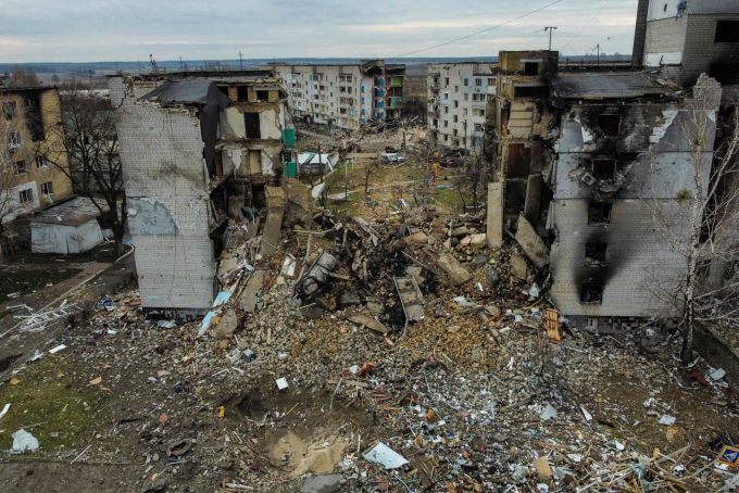 Alte două gropi comune au fost descoperite la Borodianka, lângă Kiev. Printre victimele ucise de ruşi, o fată de 15 ani