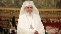 Patriarhul Daniel îndeamnă la rugăciune pentru încetarea războiului din Ucraina şi iubire milostivă pentru bolnavi, bătrâni şi copiii din familiile sărace