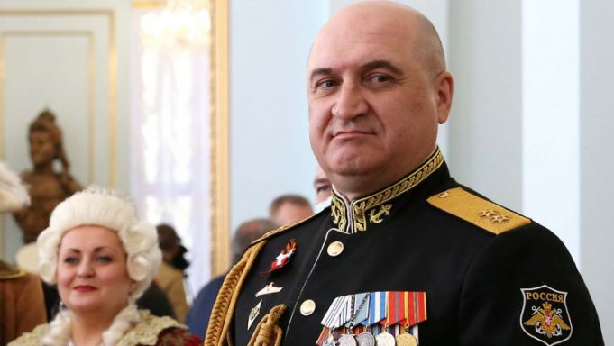 Comandantul flotei ruse din Marea Neagră, arestat după scufundarea crucişătorului Moskva (serviciul de informaţii al armatei Ucrainei)