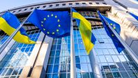 Ucraina: Comisia Europeană ajută refugiaţii calificaţi profesional să dobândească acces la locuri de muncă în UE