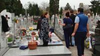 La Cimitirul „Sfântul Lazăr” din Chişinău a fost aglomeraţie mare pentru a doua zi la rând