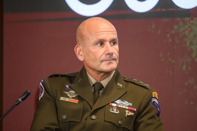 Forţele NATO din Europa au un nou comandant: generalul american Christopher Cavoli