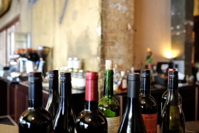 Noi reglementări privind producerea, etichetarea şi comercializarea vinurilor dezalcoolizate