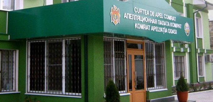 Curtea de Apel Comrat suspendă legea adoptată de Adunarea Populară a Găgăuziei care permite purtarea panglicii negru-oranj pe teritoriul Autonomiei